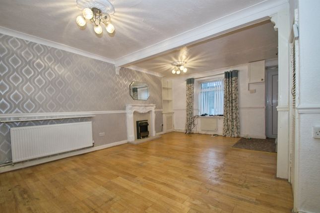 25, Hill Street, Bridgend photo 3