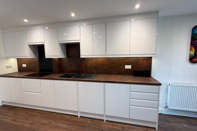 Thumbnail Room to rent in Butts Road, Exeter