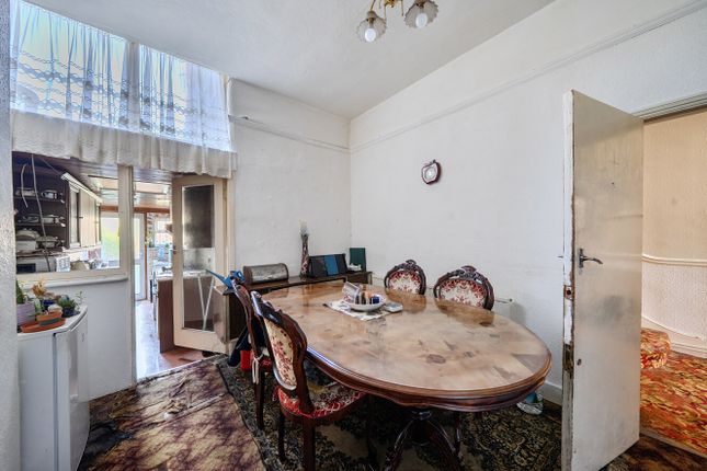 157, Inderwick Road, London photo 4