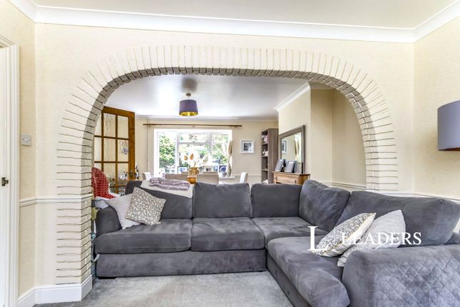 8, Hurst Way, Kent photo 4