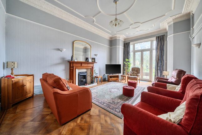 372, Uxbridge Road, Ealing photo 3