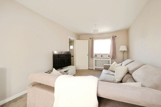 6, Wentworth Close, Milford Haven photo 4