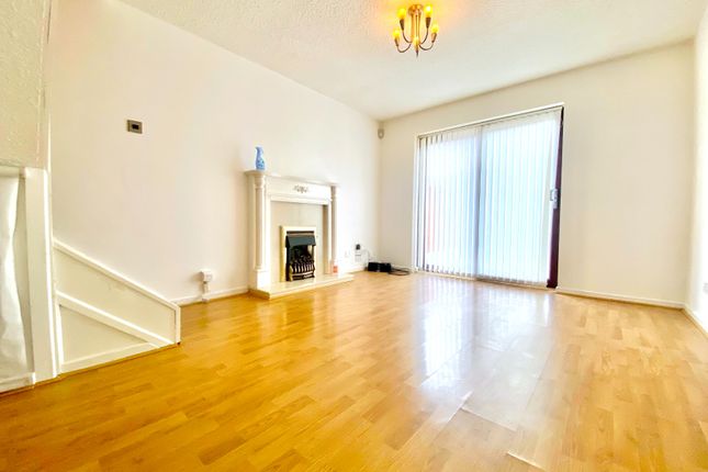 32b, Wren Street, Dudley photo 2