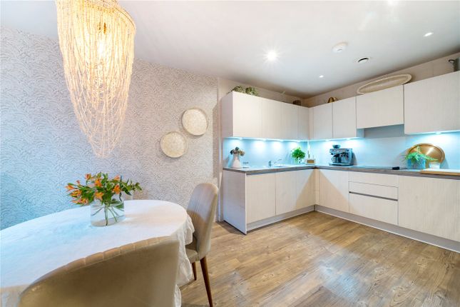 Terraced house for sale in Shipbuilding Way, London