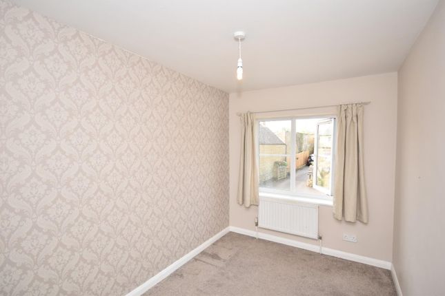 Terraced house to rent in Cross Street, Moulton, Northampton