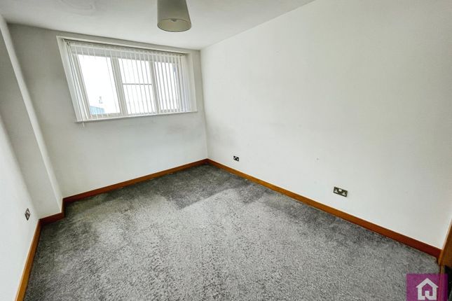 Apartment 85, East Float Quay,, Dock Road, Merseyside photo 2
