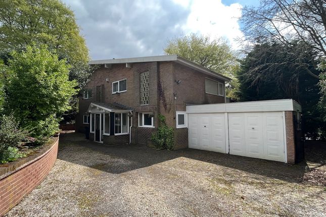 Thumbnail Detached house for sale in Stoneleigh Close, Four Oaks Estate, Sutton Coldfield