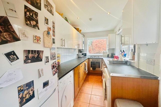 25 Midland Avenue, Nottingham photo 3