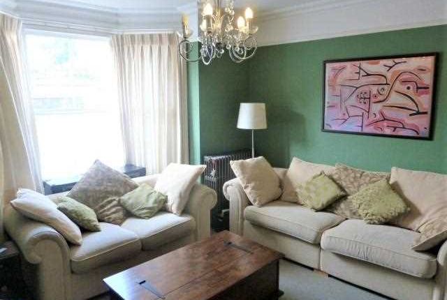 15, Beverley Road, Canterbury photo 3