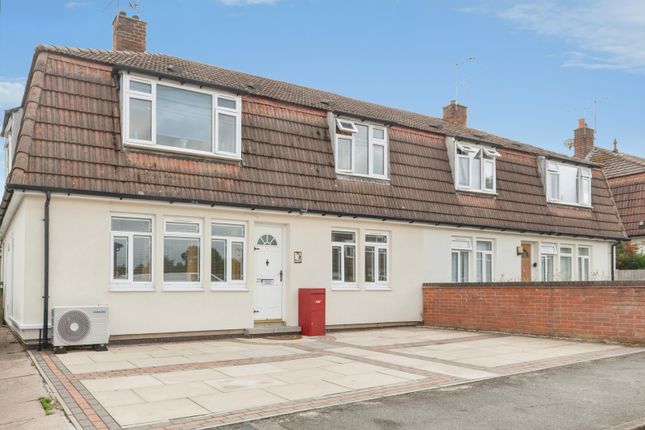 2-bed flat on 27, Queens Road, Leicestershire, £110,000