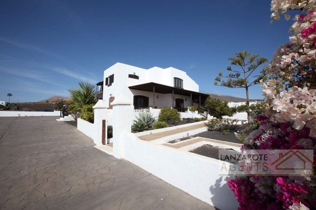 Thumbnail Villa for sale in Mácher, Canary Islands, Spain
