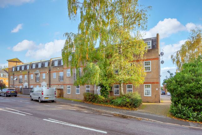 Thumbnail Flat for sale in Howard Court, Howard Close, Waltham Abbey