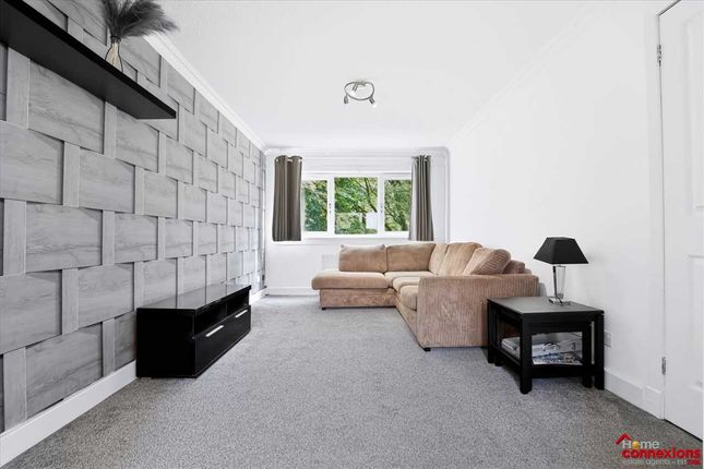 22, Troon Court, Greenhills, EAST KILBRIDE photo 4