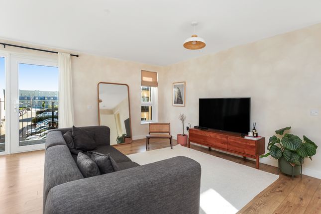 24 (flat 4), Pillans Place, Leith, Edinburgh photo 2