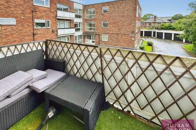 Flat 2,, Florence Park Court, Didsbury photo 2