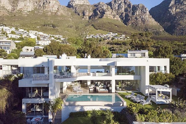 Villa for sale in 13 1st Cres St, Camps Bay, Cape Town, 8040, South Africa