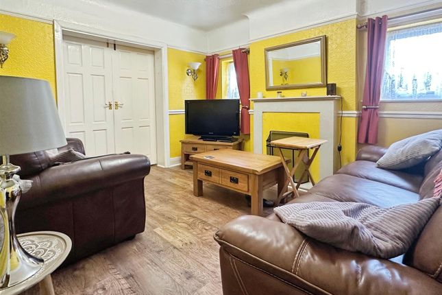 20, Seafield Drive, Abergele photo 2