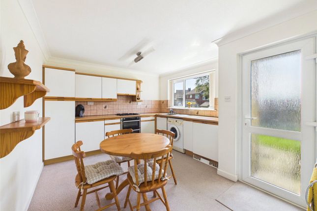 20, Minster Avenue, Cornwall photo 4