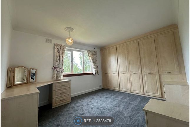 Flat, Broomburn Court Broomburn Drive, Glasgow photo 5