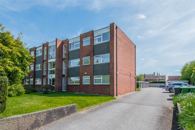 Flat for sale in New Road, Bromsgrove, Worcestershire