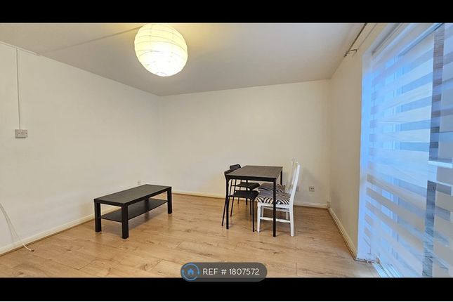 Flat, Brookes Court Baldwins Gardens, London photo 4