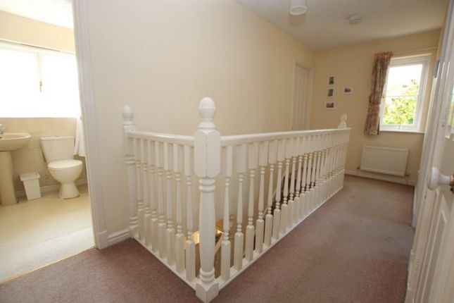 Detached house for sale in Foxdown Close, Kidlington