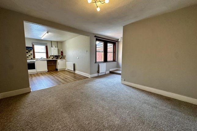 The Flat, 17, Malmesbury Road, Chippenham photo 4