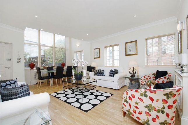 Thumbnail Flat to rent in The Mount, Hampstead Village, London