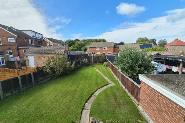 2 Kingston Grove, Scarborough photo 2
