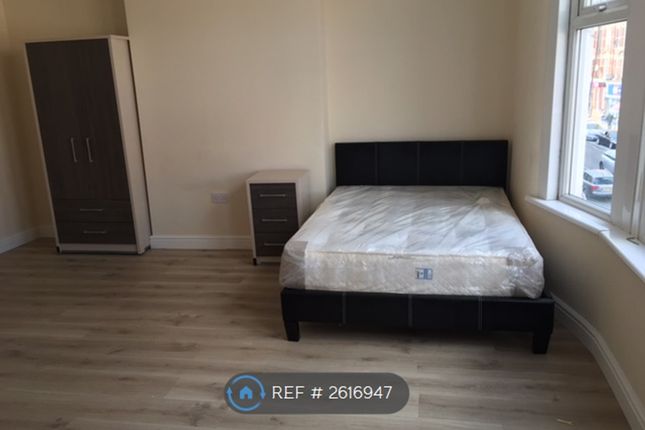 Studio Room - Furnished