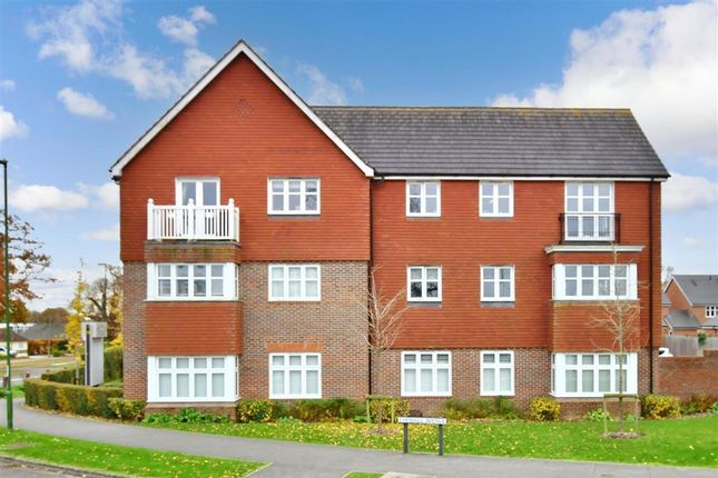 Thumbnail Flat for sale in Rapley Rise, Southwater, Horsham, West Sussex