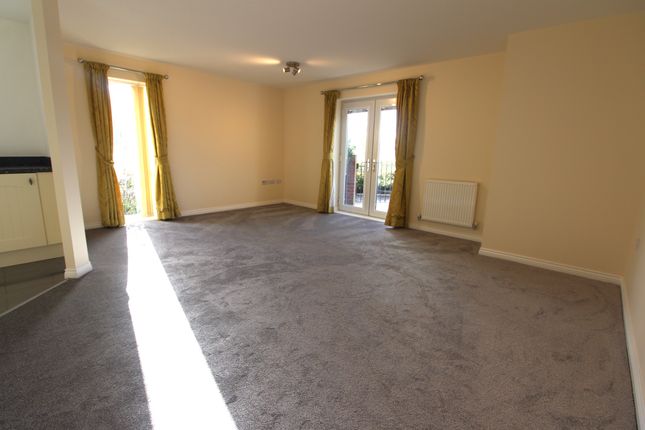 Flat to rent in Tamworth Road, Waterlooville