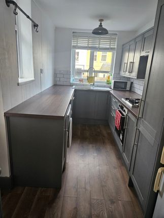 40, Wick Road, Teddington photo 5