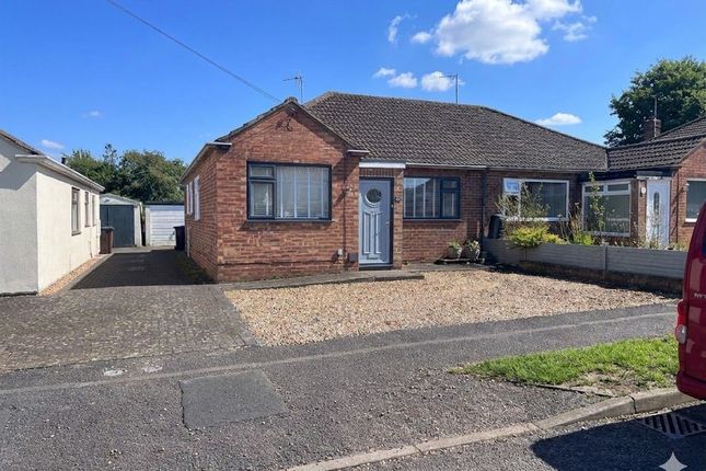 3-bed house on 17 Portfields Road, Newport Pagnell, £340,000