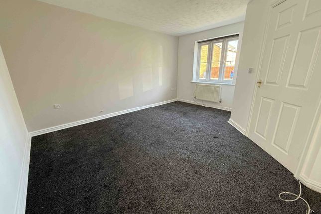 52 Village Drive, Gorseinon, Swansea photo 5
