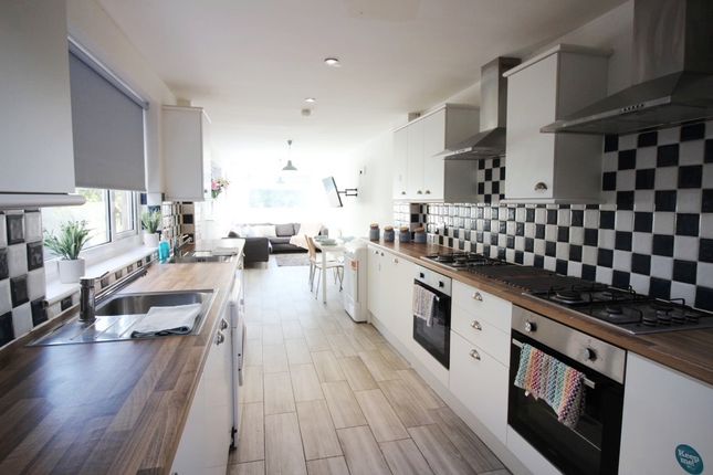 44, Flora Street, Cardiff photo 3