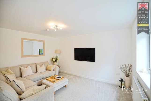 10, Bingley Close, Bishops Stortford photo 4