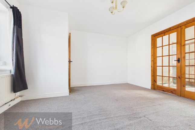 74, Glastonbury Crescent, Walsall photo 3