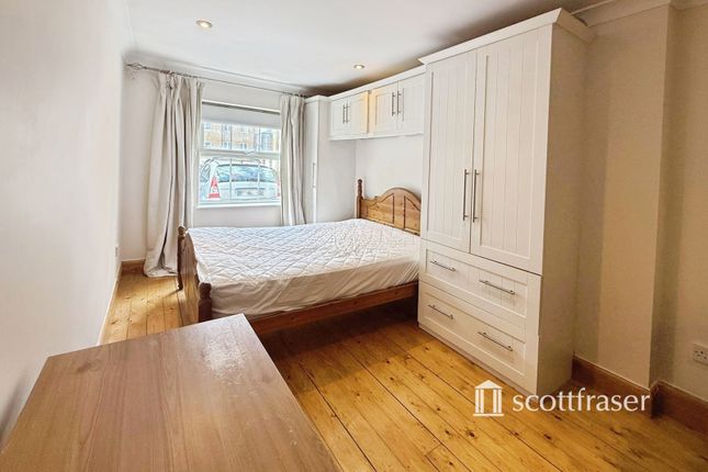 Studio house on Room 1, 44, Reliance Way, Oxfordshire, £925/mo