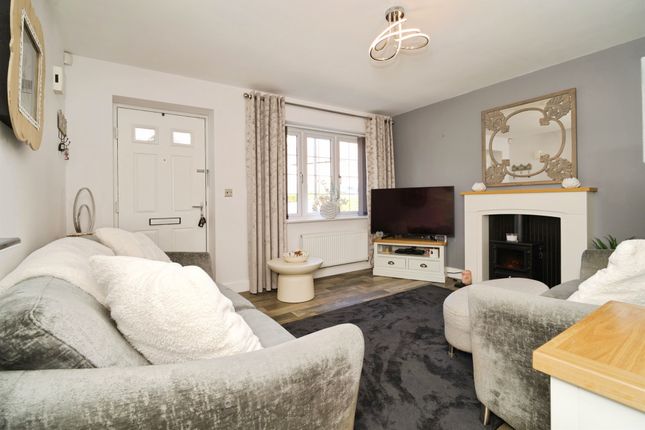 21, Squires Gardens, BARNSLEY photo 4