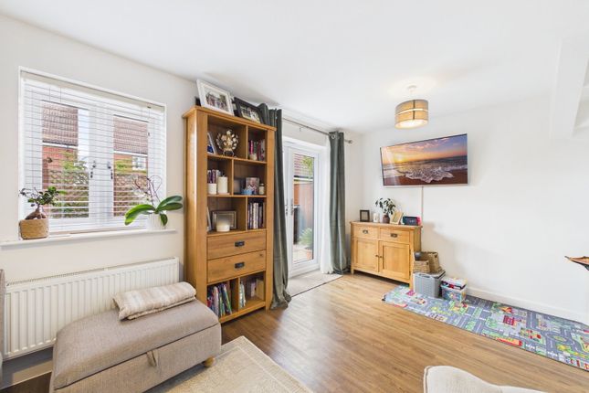 12, Waller Drive, Attleborough photo 4