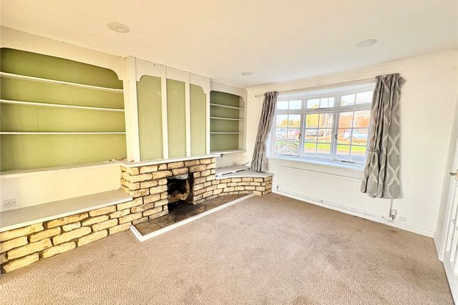 4, St. Matthews Close, Evesham photo 3