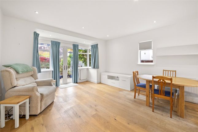 12, Brickwall Lane, Ruislip photo 4