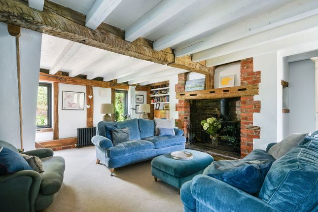 The Byre, Eastbourne Road, Newchapel photo 3