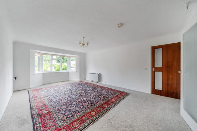 9, Allingham Court, Farncombe photo 2