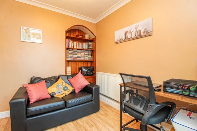 Terraced house for sale in Langdale Drive, Wakefield
