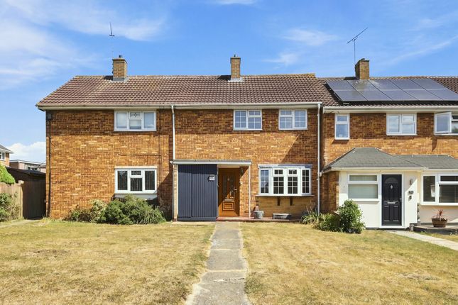 108, Methersgate, Basildon photo 2