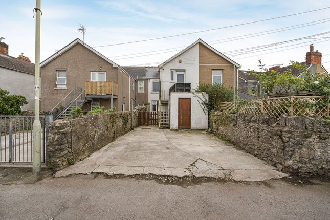 25 Fenton Place, Porthcawl photo 4