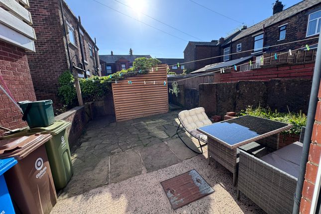 9, 9, North Street, Royton photo 2