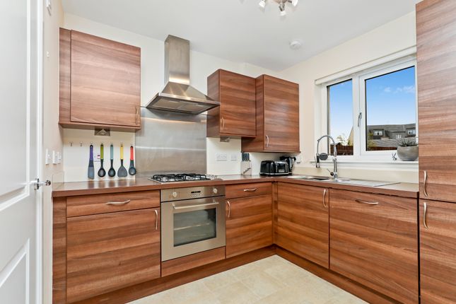 27, South Chesters Drive, Bonnyrigg photo 4